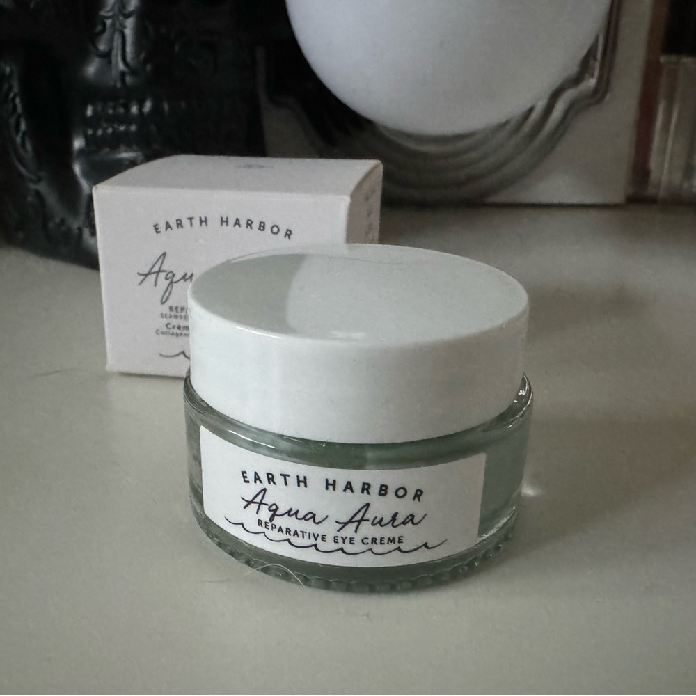 Earth Harbor Aqua Aura Reparative Eye Creme 15 mL Vegan & Cruelty Free